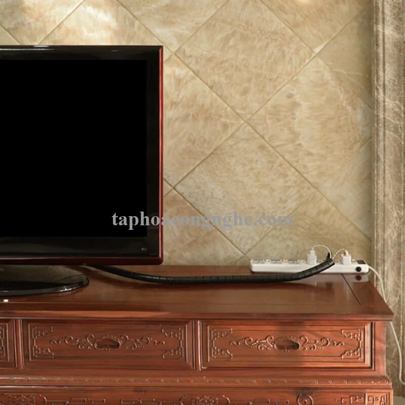 Ugreen 30820 5M màu Đen Dây ống xoắn PE bảo vệ cáp cao cấp LP121 30030820